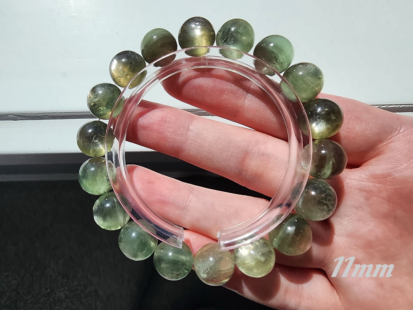 [Bracelet] Elegant Harmony: Handcrafted Green Lithium Mica 绿锂云母 Bead Bracelet