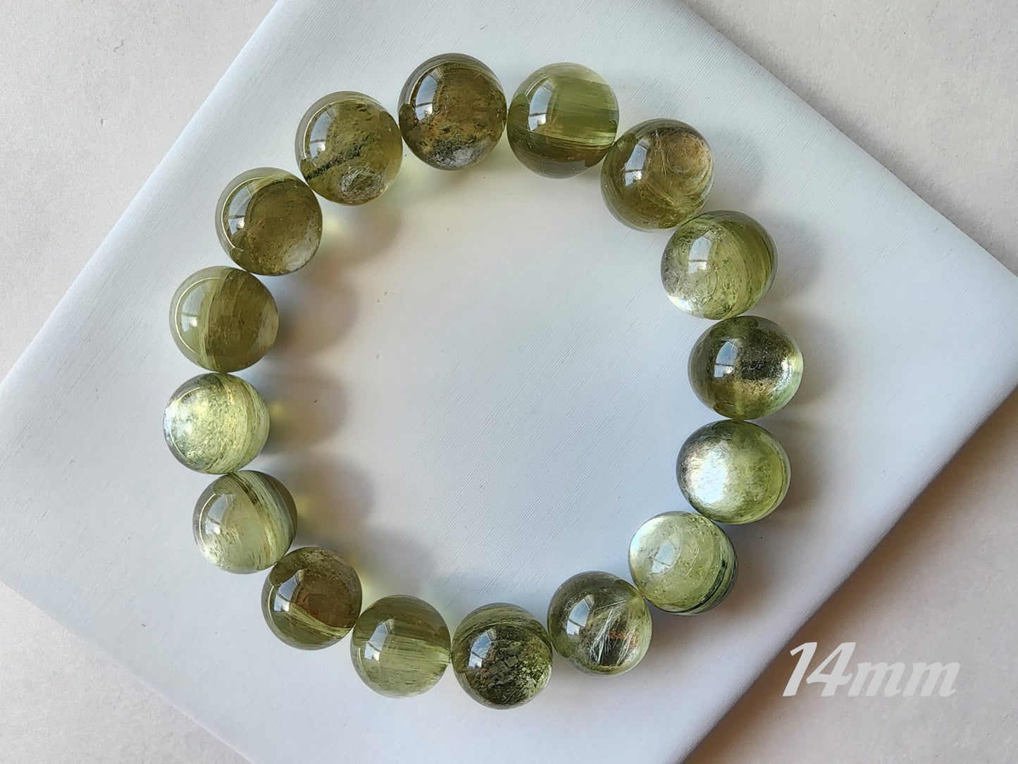 [Bracelet] Elegant Harmony: Handcrafted Green Lithium Mica 绿锂云母 Bead Bracelet