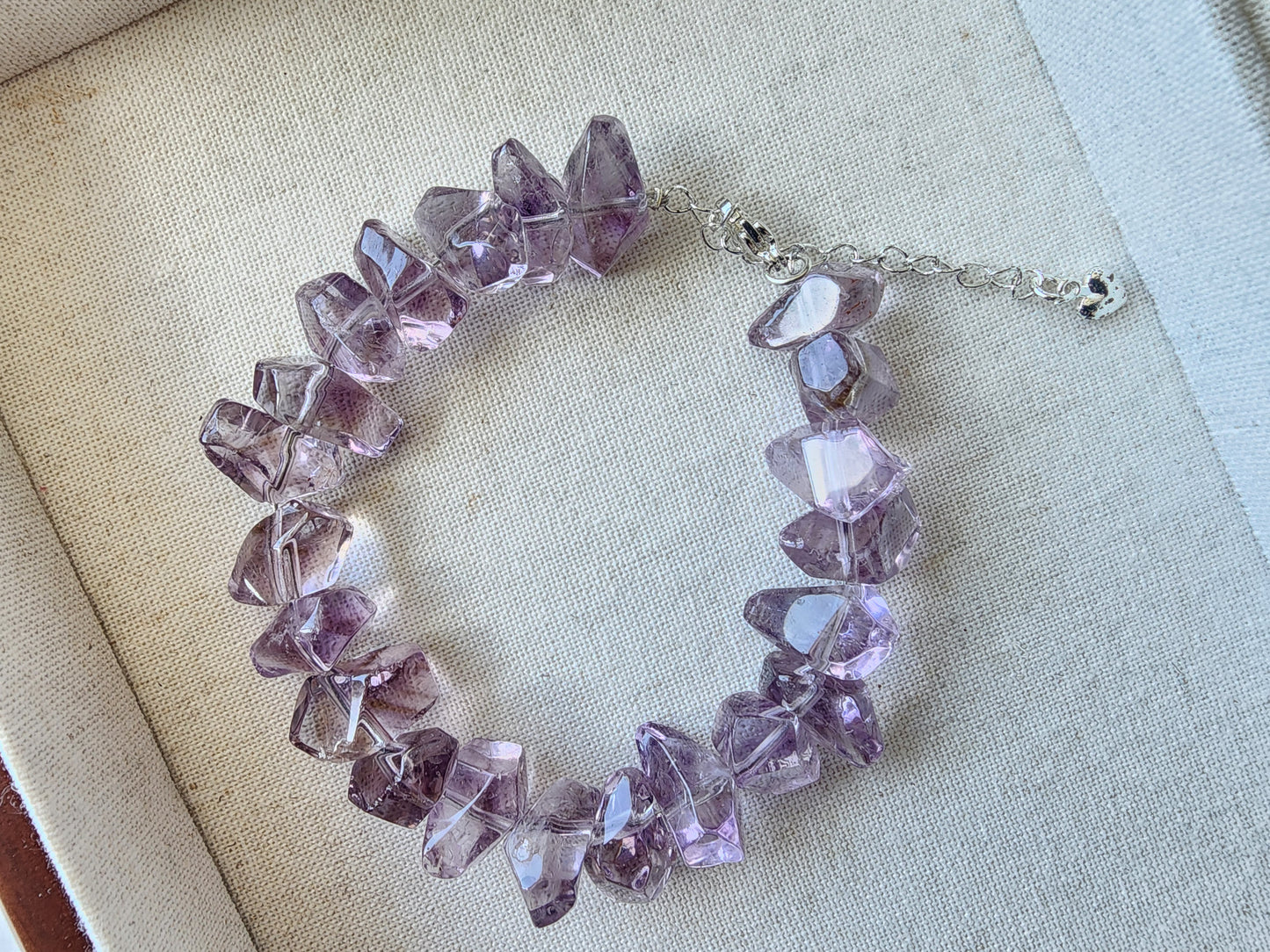 [Bracelet] Handcrafted Faceted Nugget Amethyst Bracelet with Silver-Plated Copper Accents