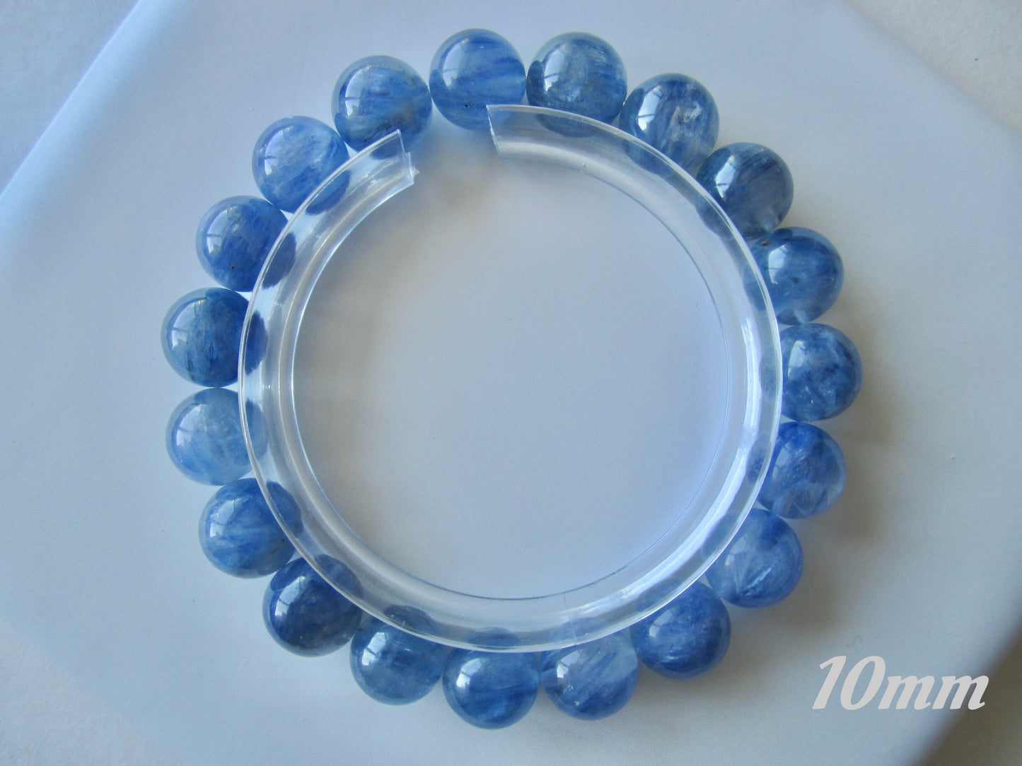 [Bracelet] Natural Kyanite Gemstone Bracelet: Tranquility & Self-Expression