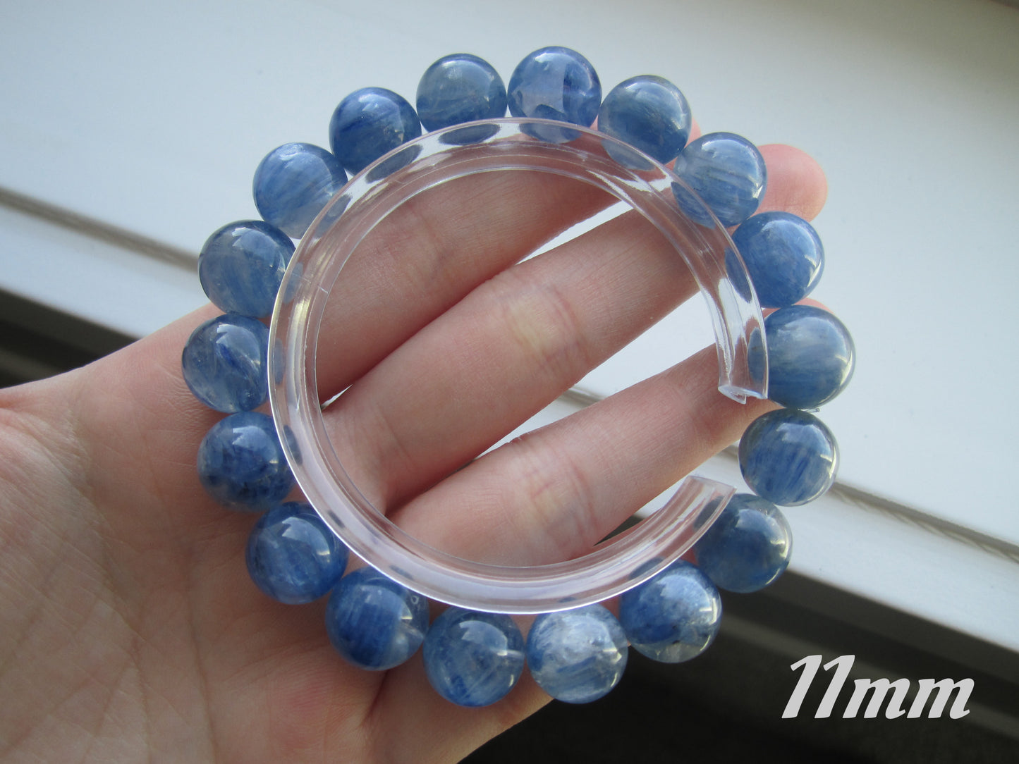 [Bracelet] Natural Kyanite Gemstone Bracelet: Tranquility & Self-Expression