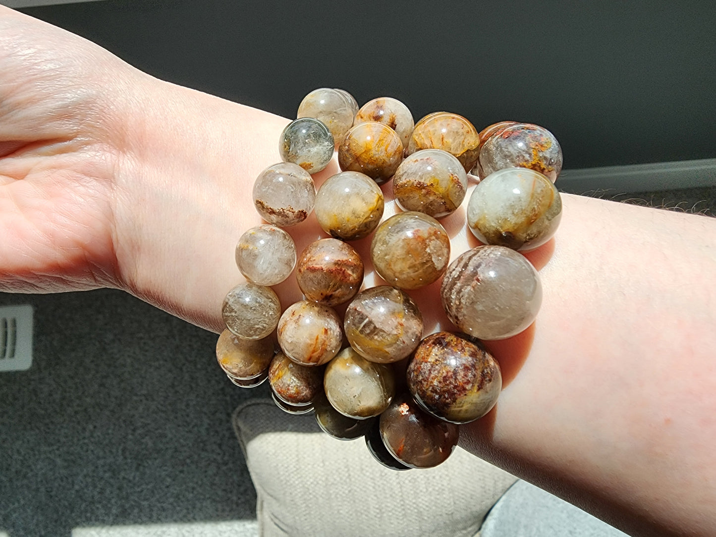 [Bracelet] Rutilated Quartz with Phantom 幽灵兔毛 Gemstone Bracelet