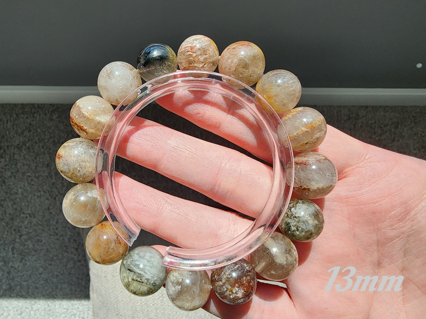 [Bracelet] Rutilated Quartz with Phantom 幽灵兔毛 Gemstone Bracelet