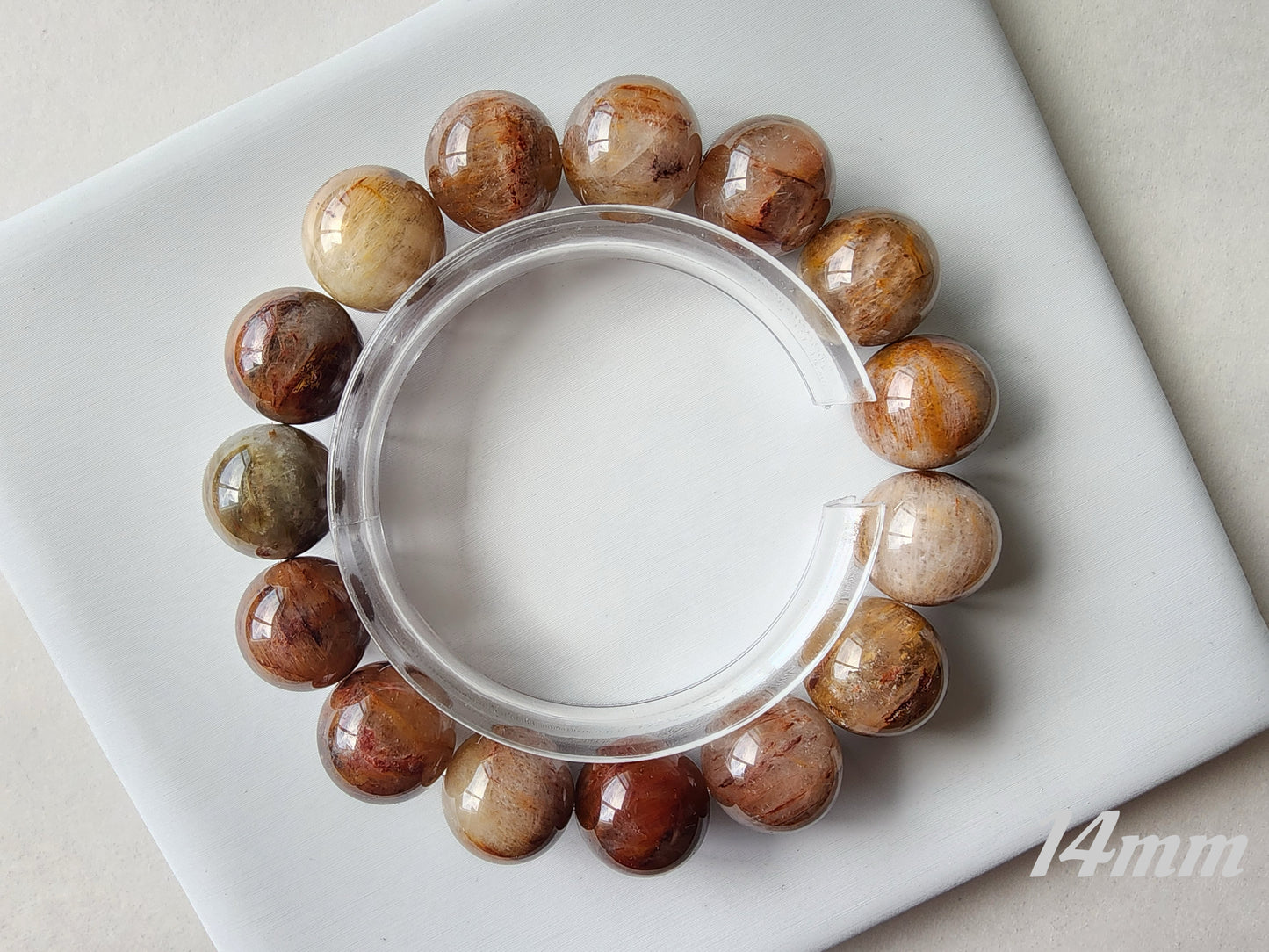 [Bracelet] Rutilated Quartz with Phantom 幽灵兔毛 Gemstone Bracelet