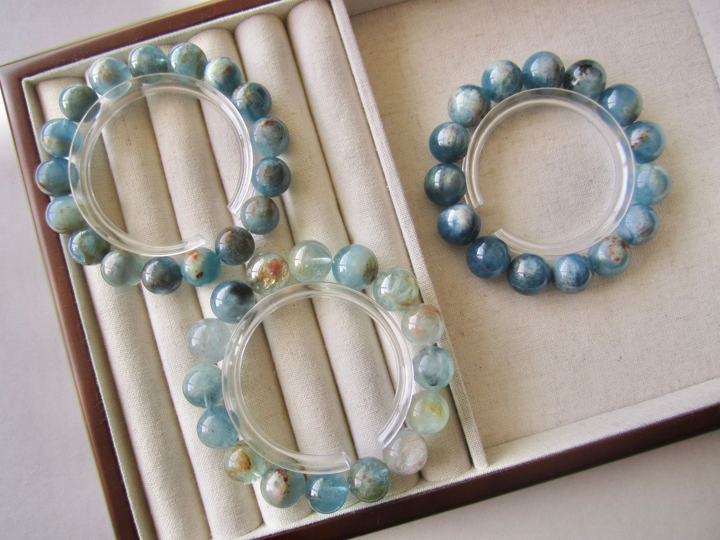 [Bracelet] Ocean Breeze Island Aquamarine 岛屿海蓝宝 Bracelet - Tranquil Sea Blue Crystal