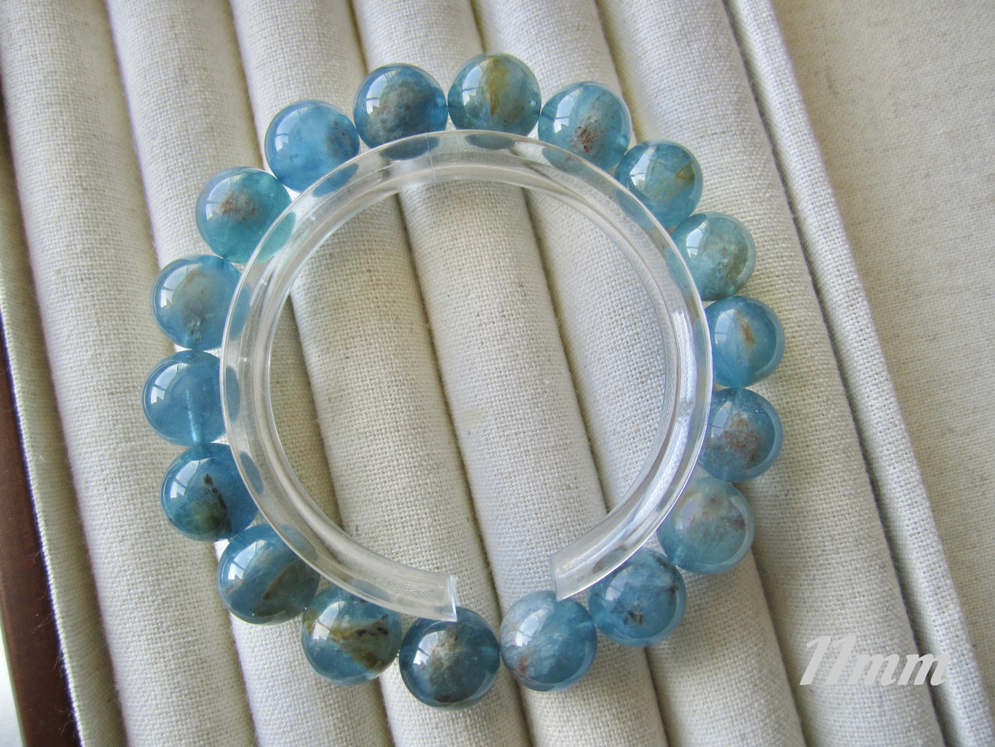 [Bracelet] Ocean Breeze Island Aquamarine 岛屿海蓝宝 Bracelet - Tranquil Sea Blue Crystal