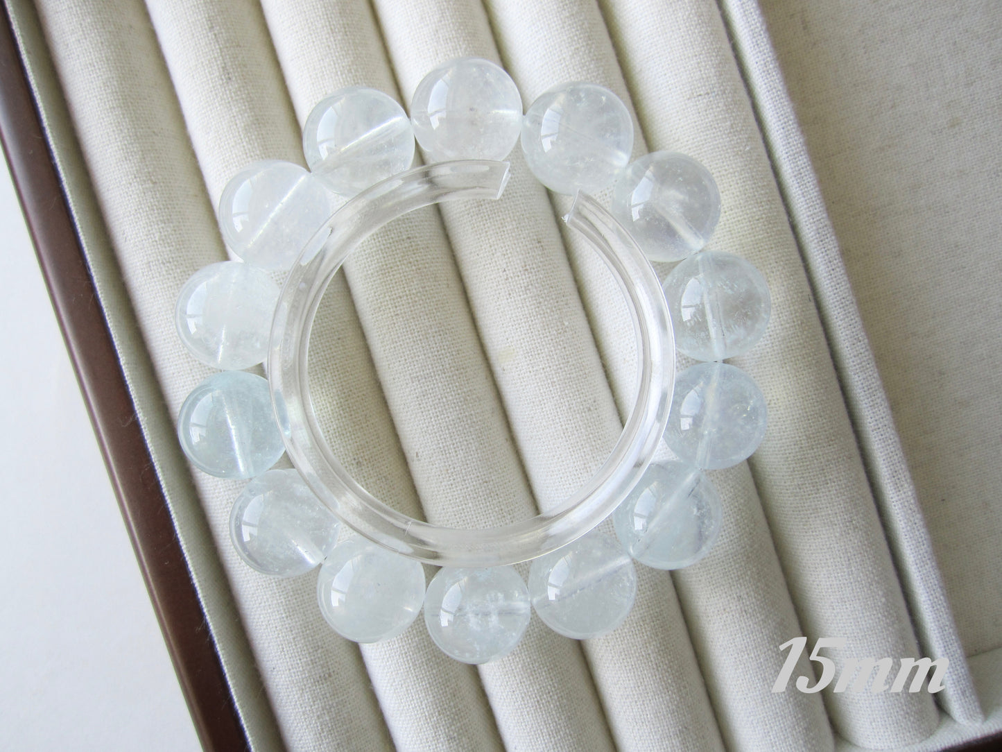 [Bracelet] Handmade Light Blue Aquamarine Crackle 海蓝宝碎碎冰 Bracelet