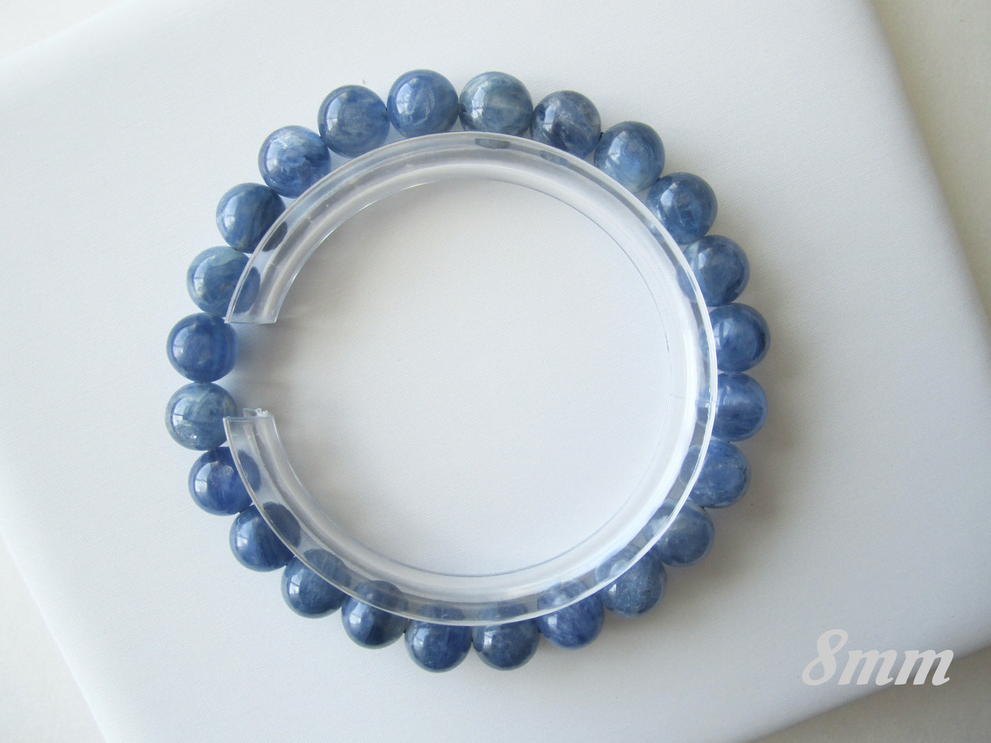 [Bracelet] Handcrafted Kyanite Beaded Bracelet - Elegant and Healing