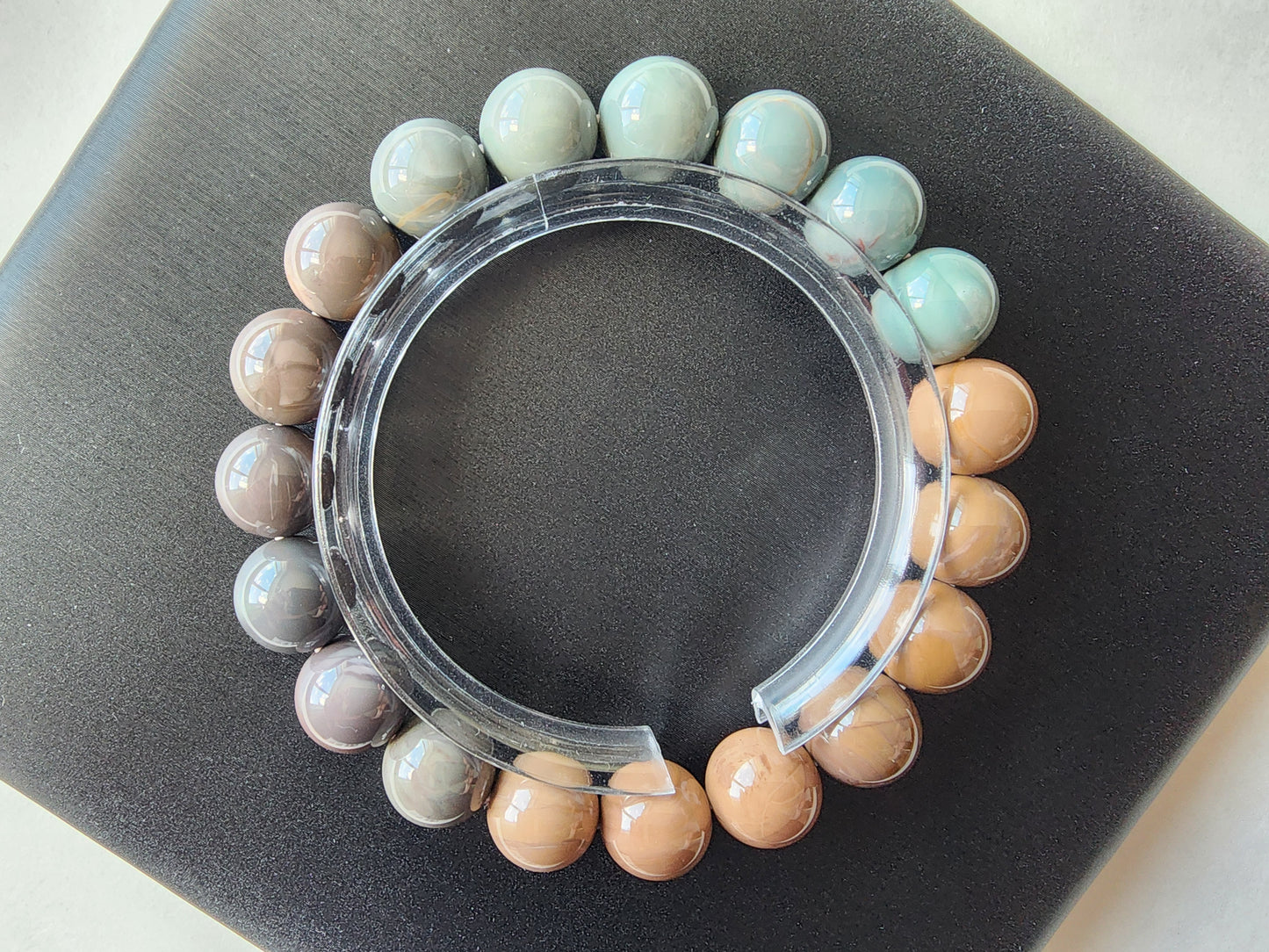 [Bracelet] Alashan Elegance: 10mm Agate Beaded Bracelet