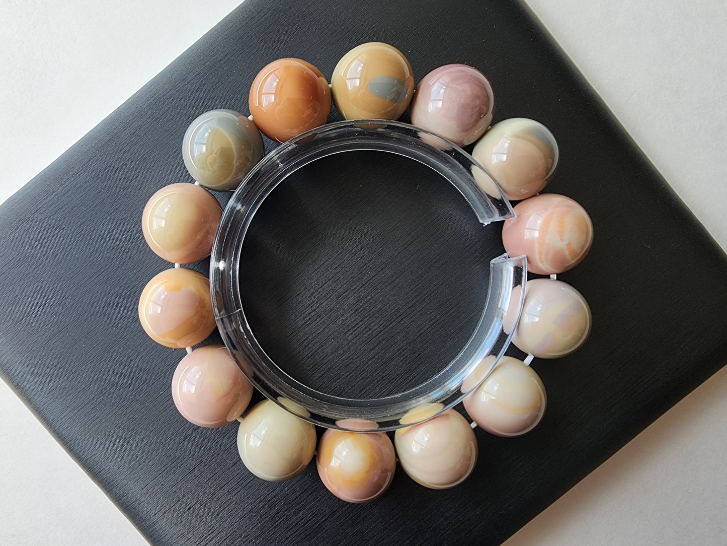 [Bracelet] Radiant Spectrum: 14mm Alashan Agate Harmony Bracelet