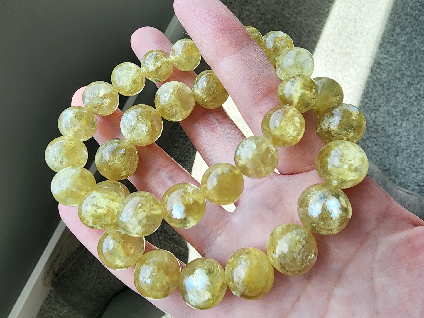 [Bracelet] Golden Lepidolite 金祖母晶 Bracelet