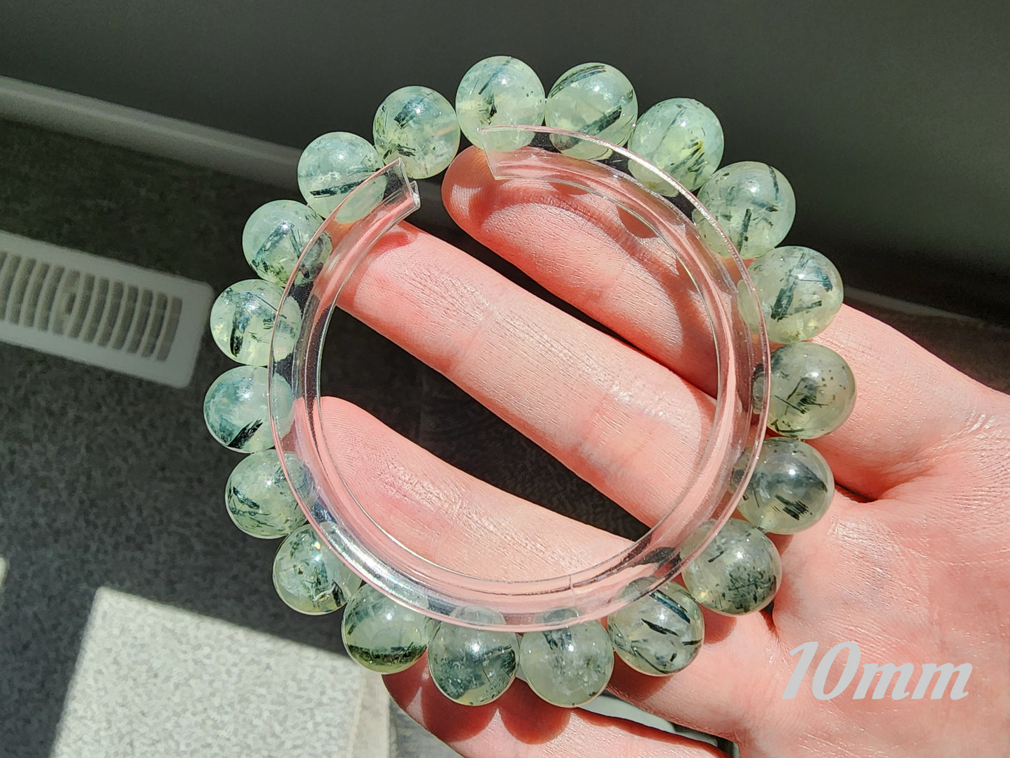 [Bracelet] Natural Prehnite with Black Rutiles Bracelet