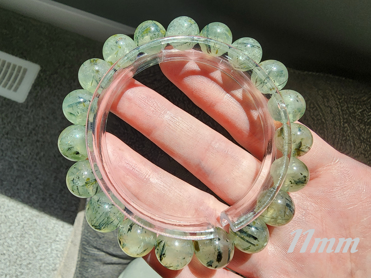 [Bracelet] Natural Prehnite with Black Rutiles Bracelet