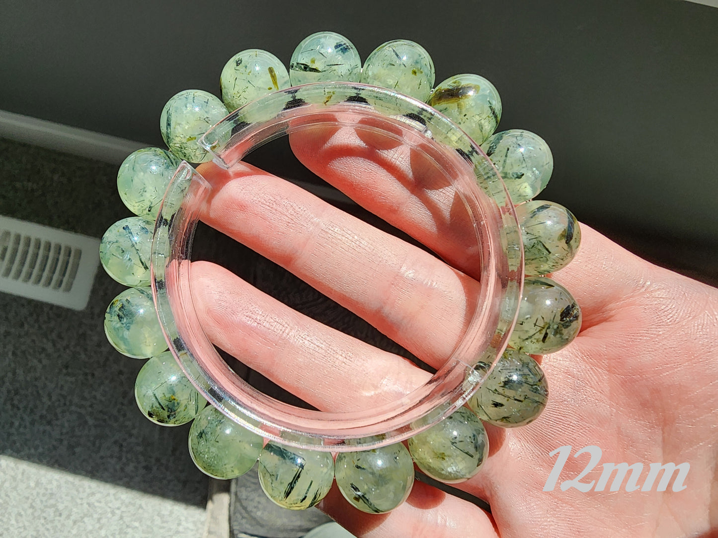 [Bracelet] Natural Prehnite with Black Rutiles Bracelet