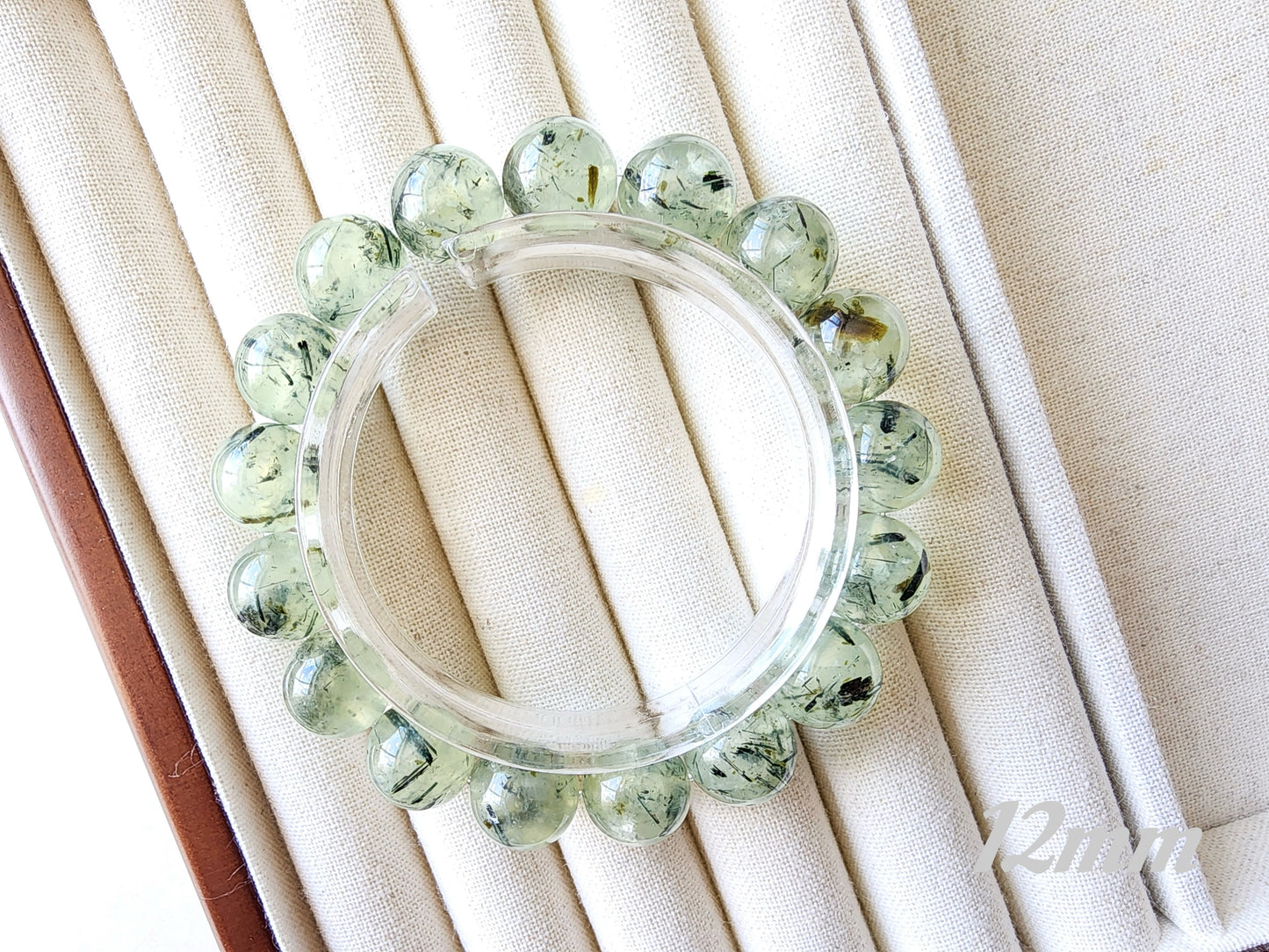 [Bracelet] Natural Prehnite with Black Rutiles Bracelet