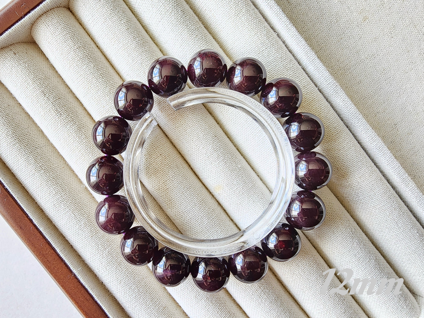 [Bracelet] Stunning Deep Purple Star Garnet 星光石榴石 Bracelet