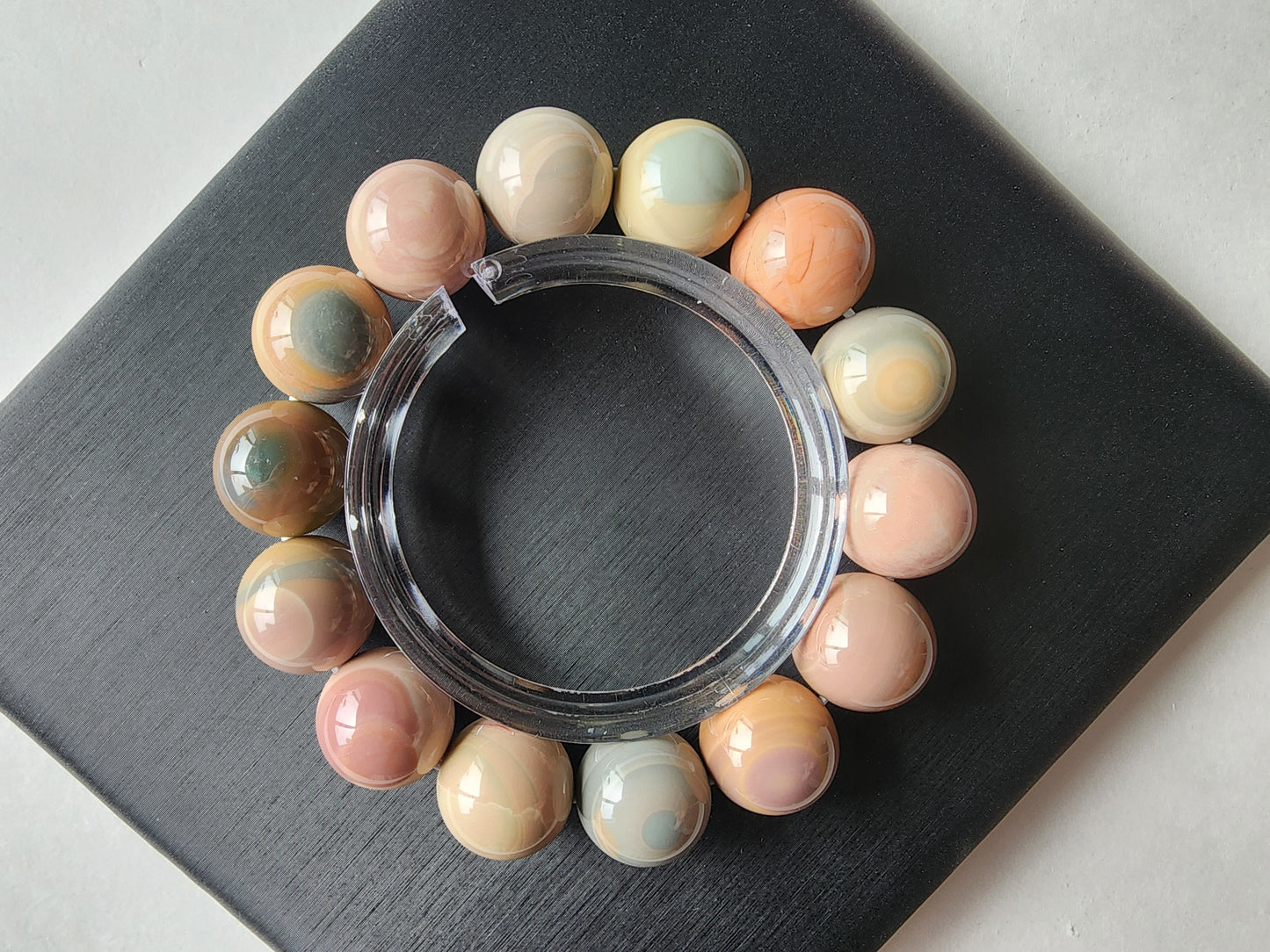 [Bracelet] Radiant Spectrum: 14mm Alashan Agate Beaded Bracelet