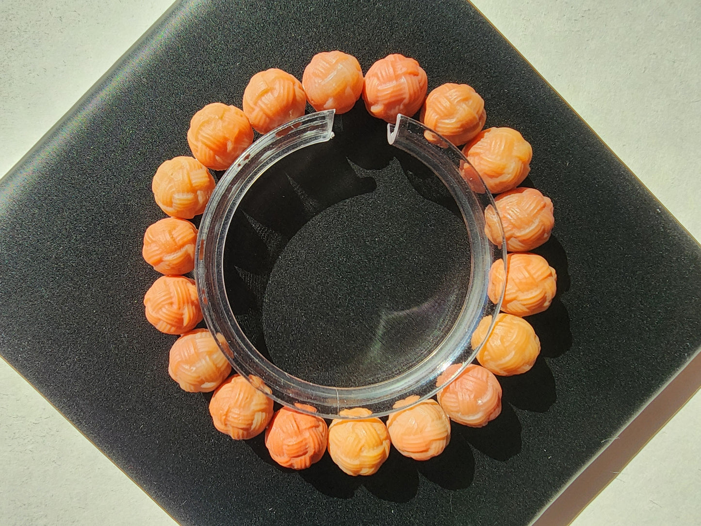 [Bracelet] Handcrafted 11mm Alashan Agate Bracelet with Yarn Ball Beads