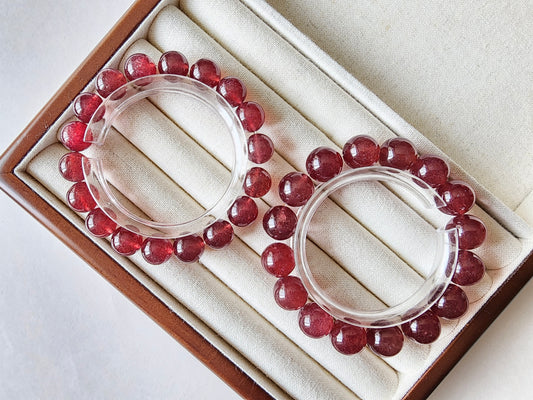 [Bracelet] Handcrafted Strawberry Rose Quartz Beaded Bracelet - Perfect for Healing and Love