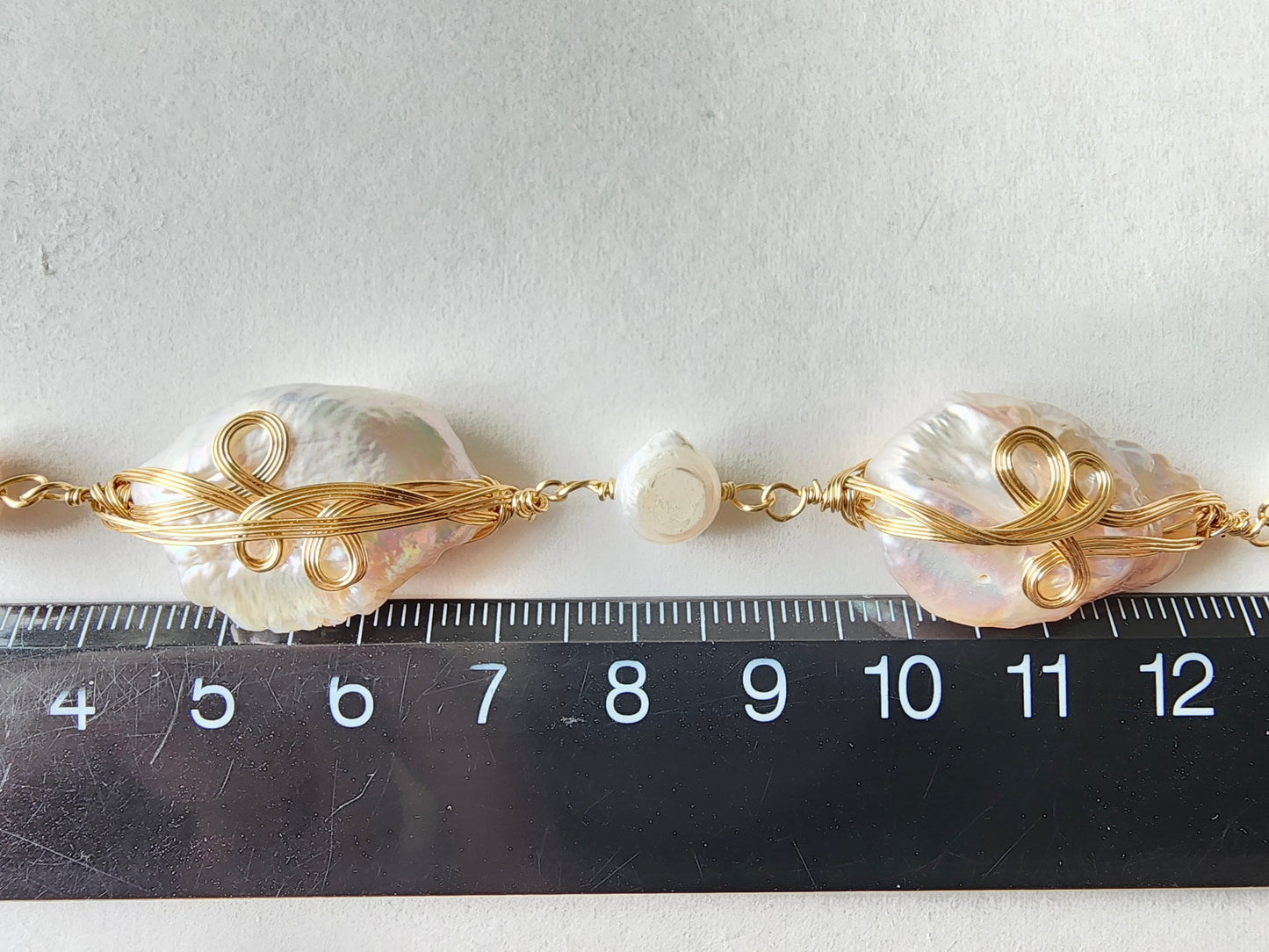 [Bracelet] Gold-Filled Copper and Baroque Pearl Bracelet - Unique Handmade Wire-Wrapped Design