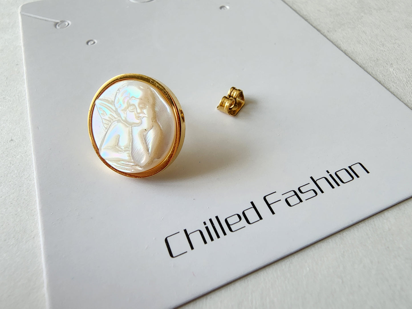 [Earrings] Angel Engraved Mother of Pearl Stud Earrings in Gold Plated Brass