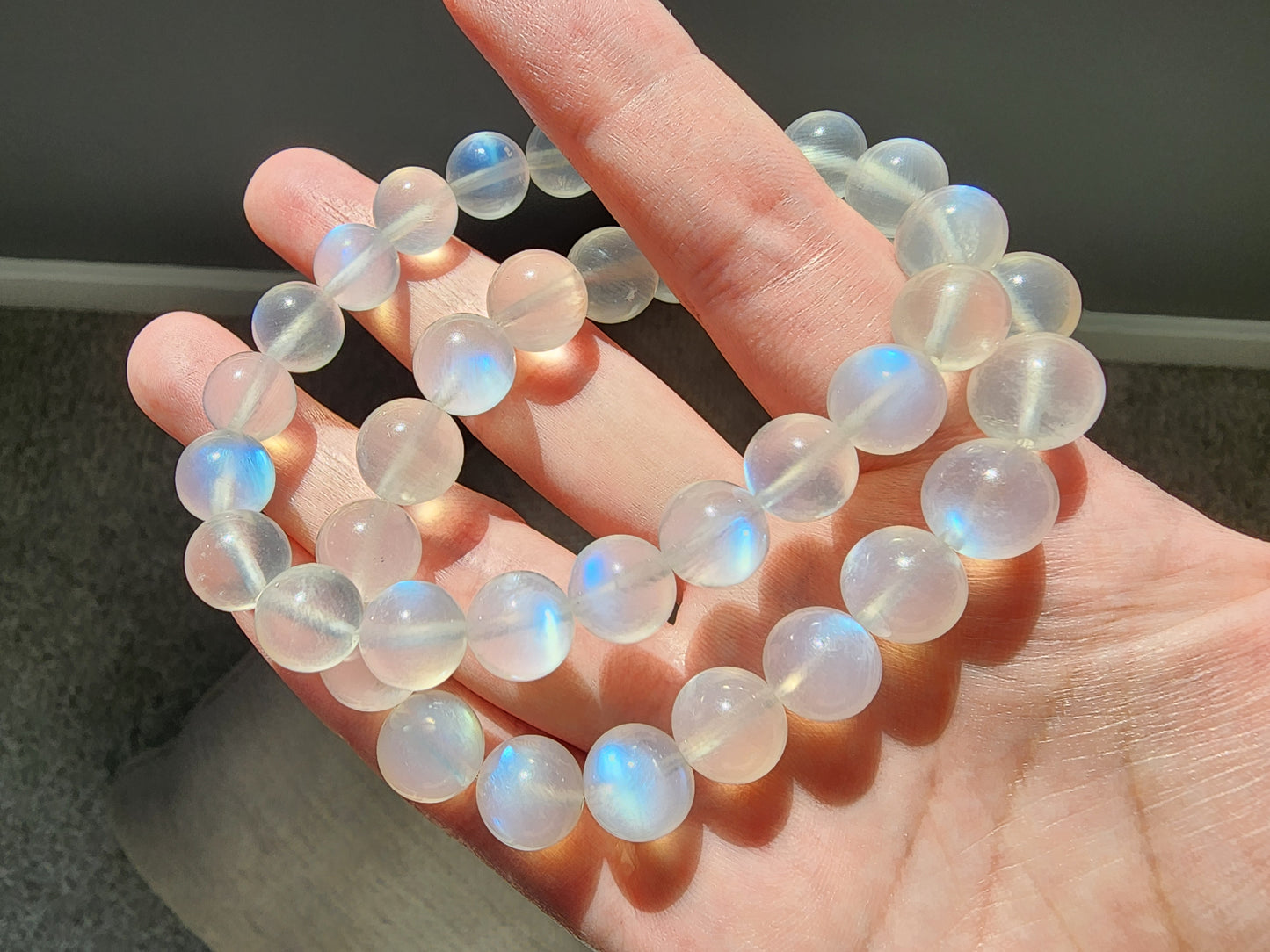 [Bracelet] Elegant Blue Moonstone Bracelet