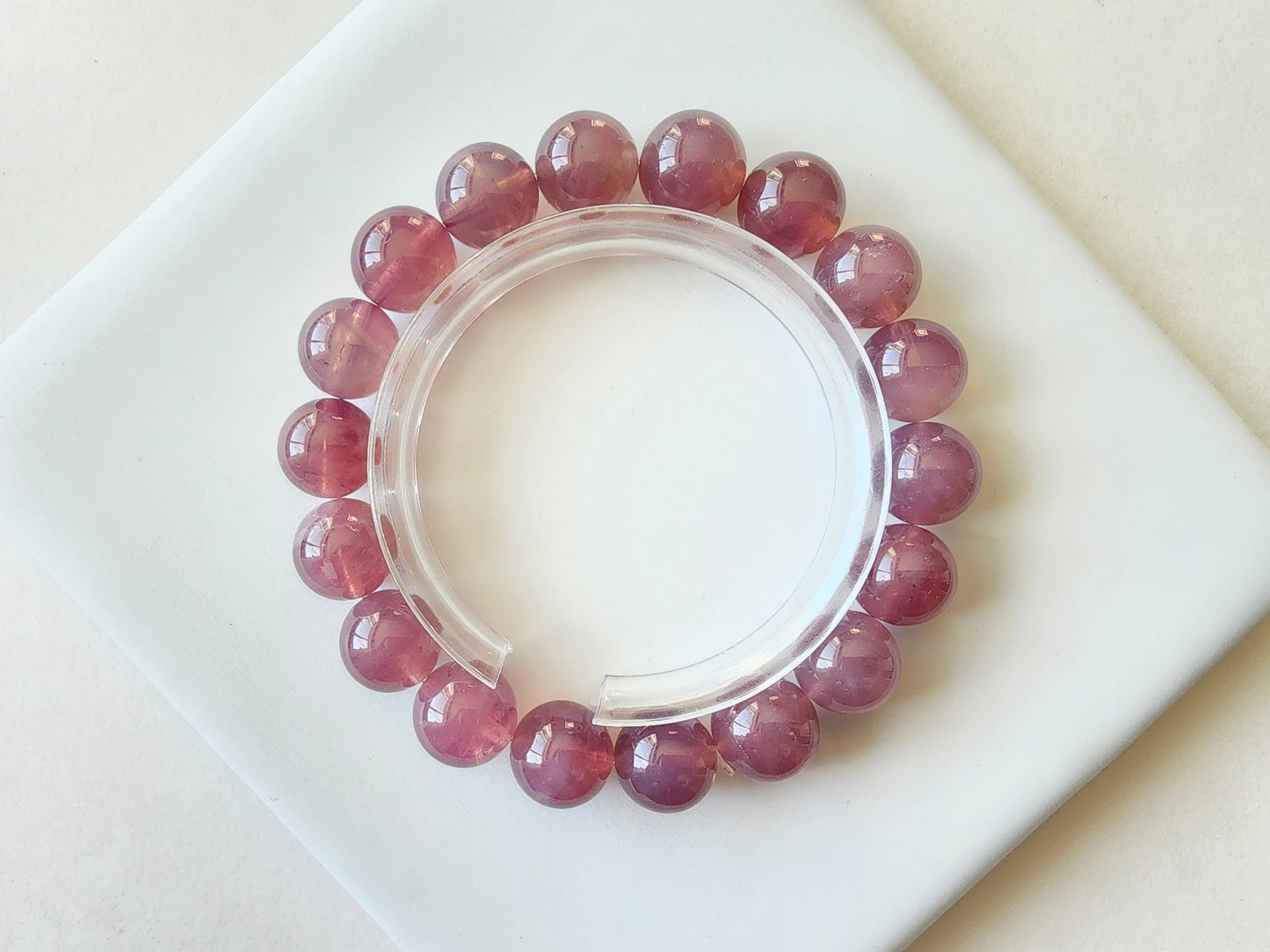 [Bracelet] 11mm Lavender Rose Quartz Bracelet