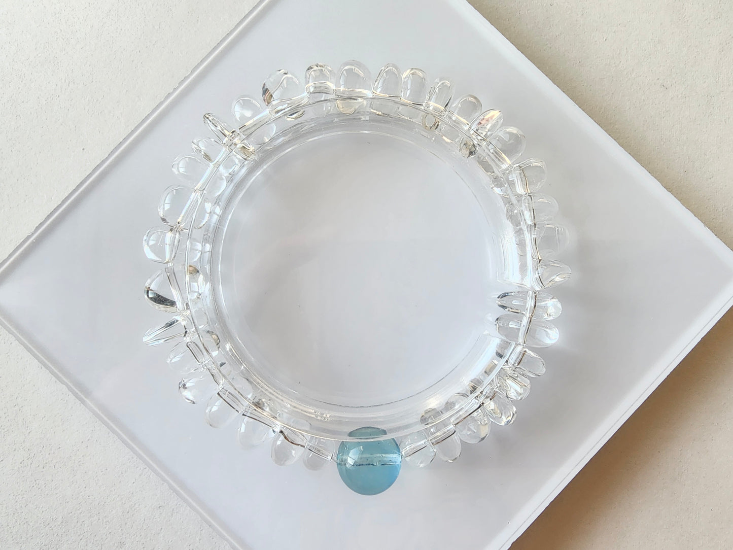 [Bracelet] Aquamarine and Clear Quartz Chip Bead Bracelet