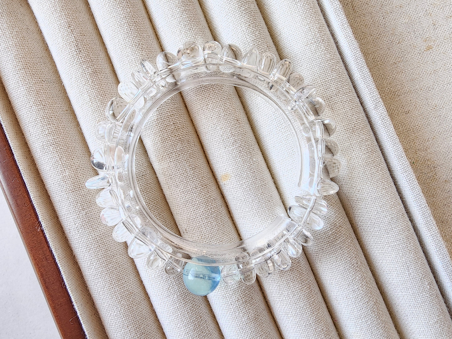 [Bracelet] Aquamarine and Clear Quartz Chip Bead Bracelet