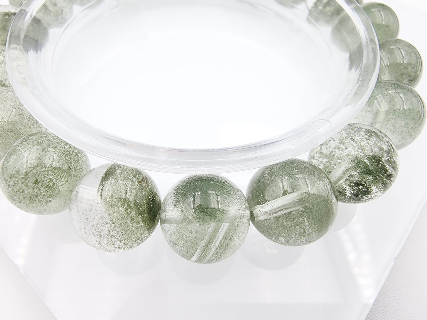 [Bracelet] 11mm Thousand-Layer Green Phantom Quartz Bracelet