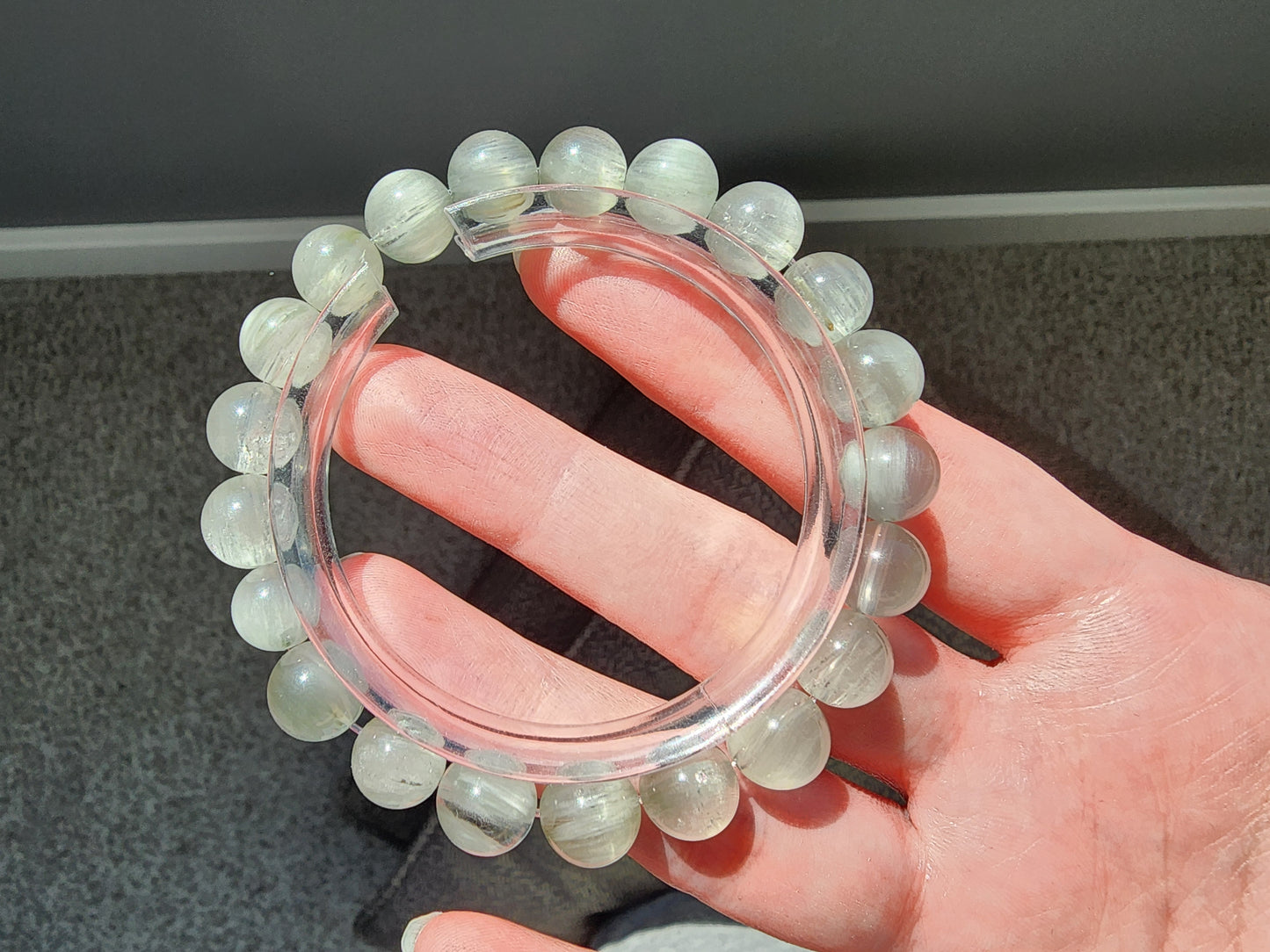 [Bracelet] 9mm Gray Rabbit Hair Quartz Bracelet