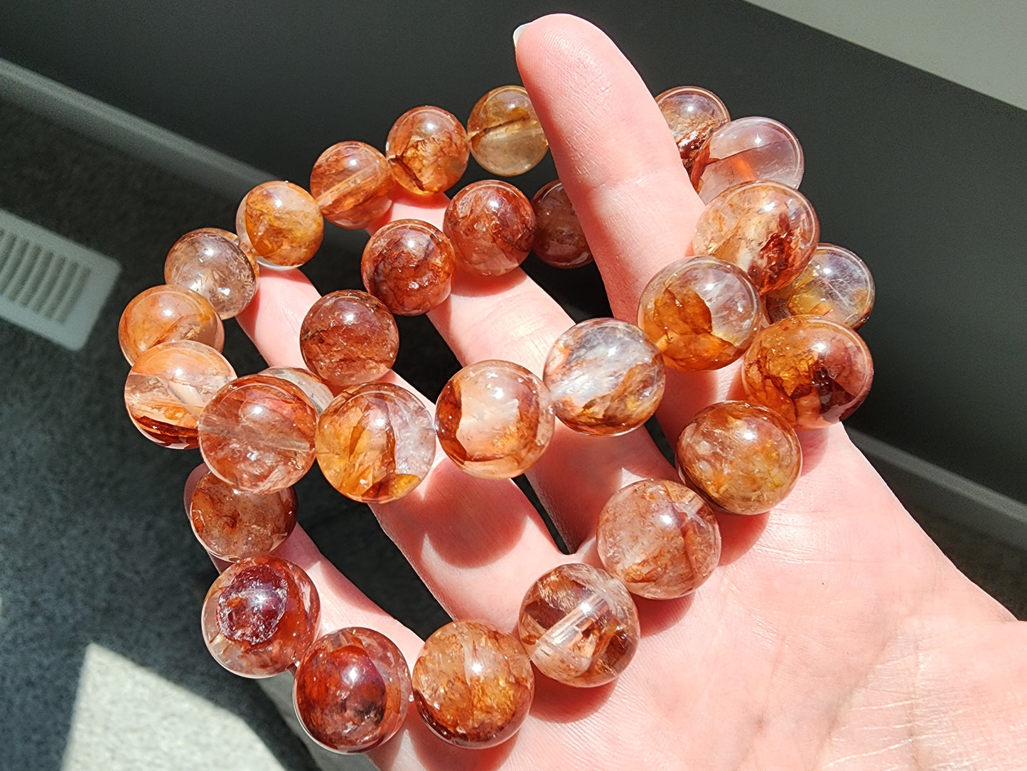 [Bracelet] Elegant 13mm Red Hematoid Quartz 红胶花 Bracelet - Healing Crystal Jewelry