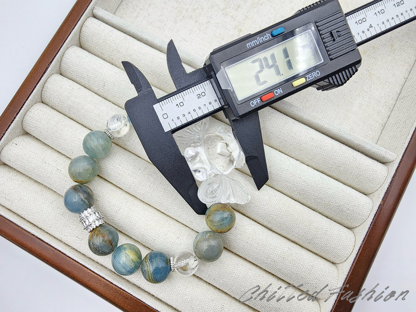 [Bracelet] Natural 12mm Blue Calcite Beaded Bracelet with Clear Quartz Bear and Wings