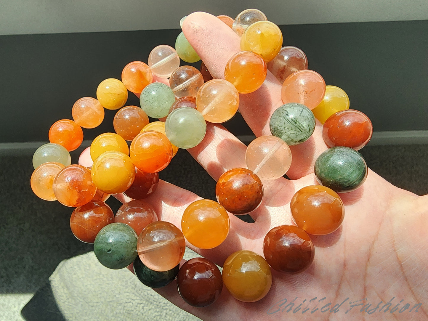 [Bracelet] Colorful Rabbit Hair Quartz Bracelet - A Radiant Trio of Happiness, Prosperity, and Longevity 福禄寿兔毛