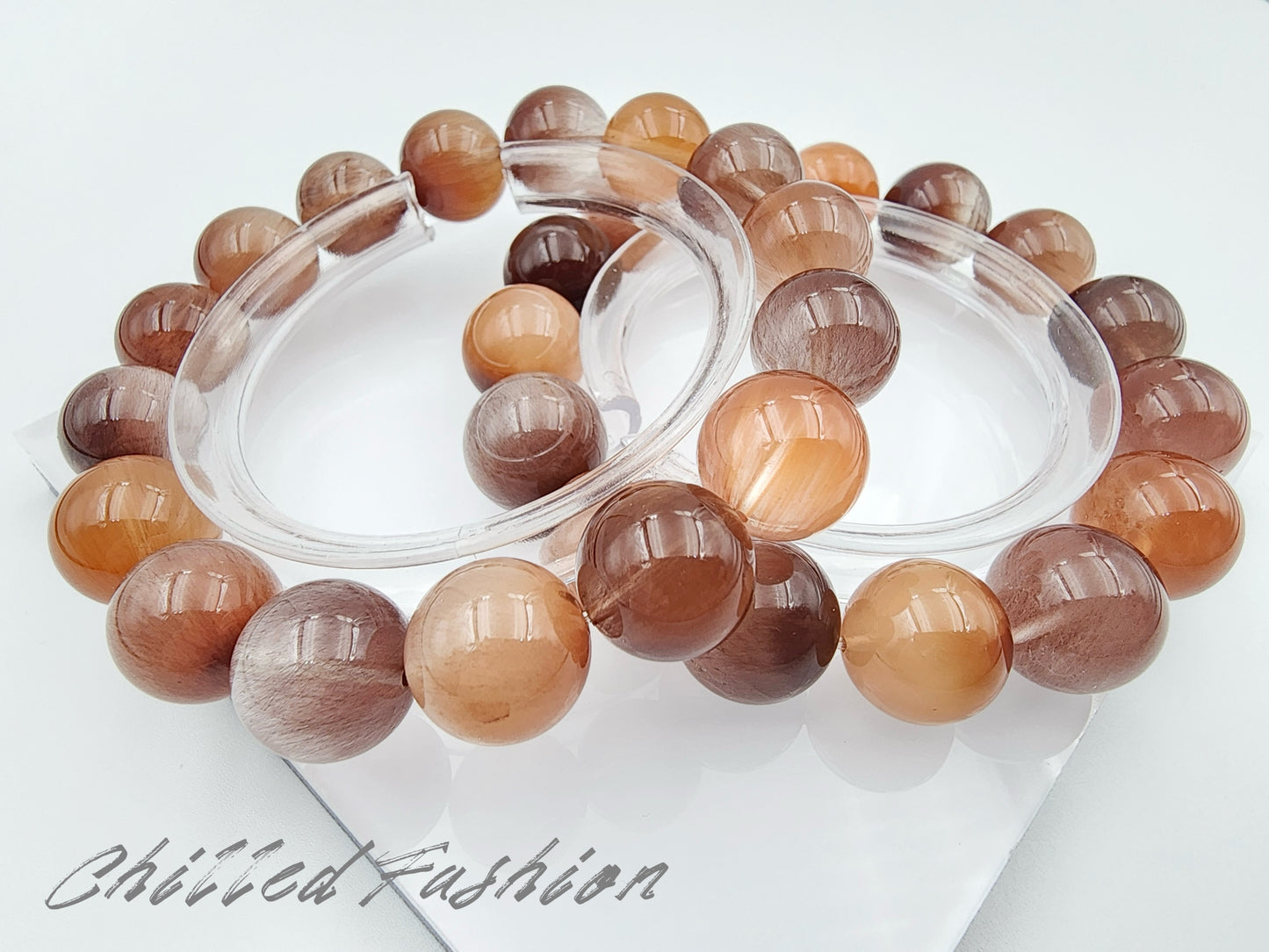 [Bracelet] Elegant Rabbit Hair Quartz 兔毛 Bracelet - A Touch of Nature’s Beauty
