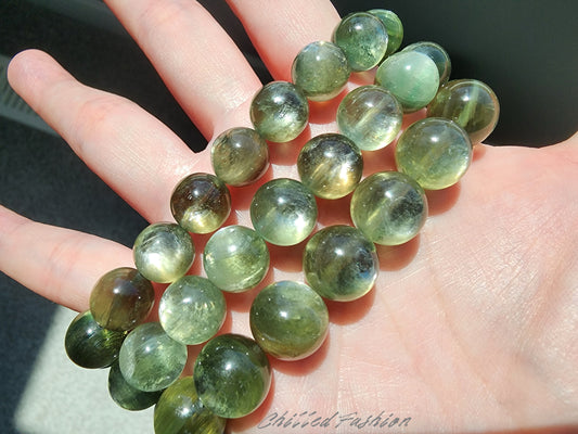 [Bracelet] Elegant Harmony: Handcrafted Green Lithium Mica 绿锂云母 Bead Bracelet