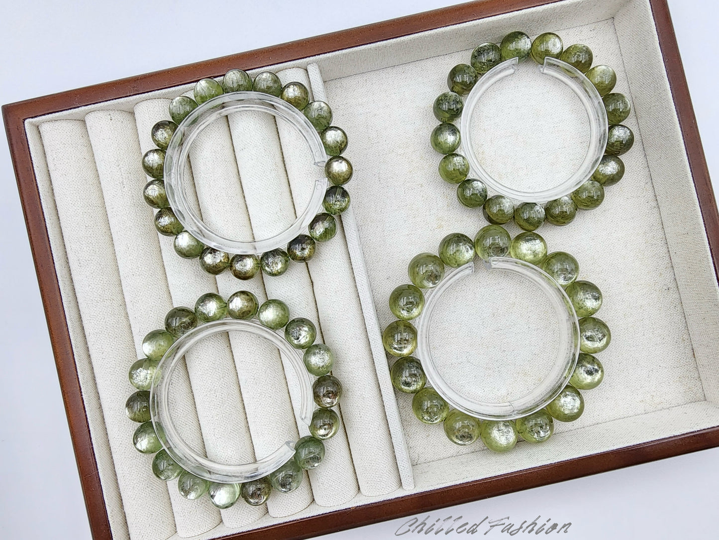[Bracelet] Elegant Harmony: Handcrafted Green Lithium Mica 绿锂云母 Bead Bracelet