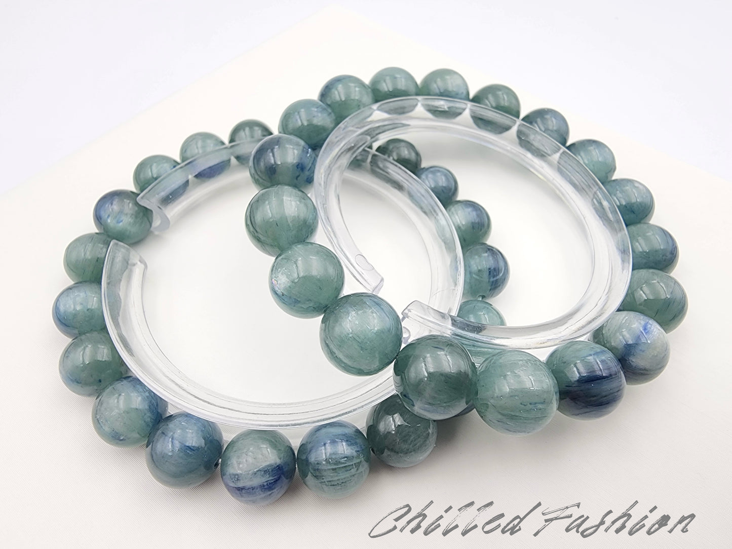 [Bracelet] Elegant Blue-Green Kyanite 蓝绿晶 Gemstone Bracelet - A Touch of Nature’s Beauty