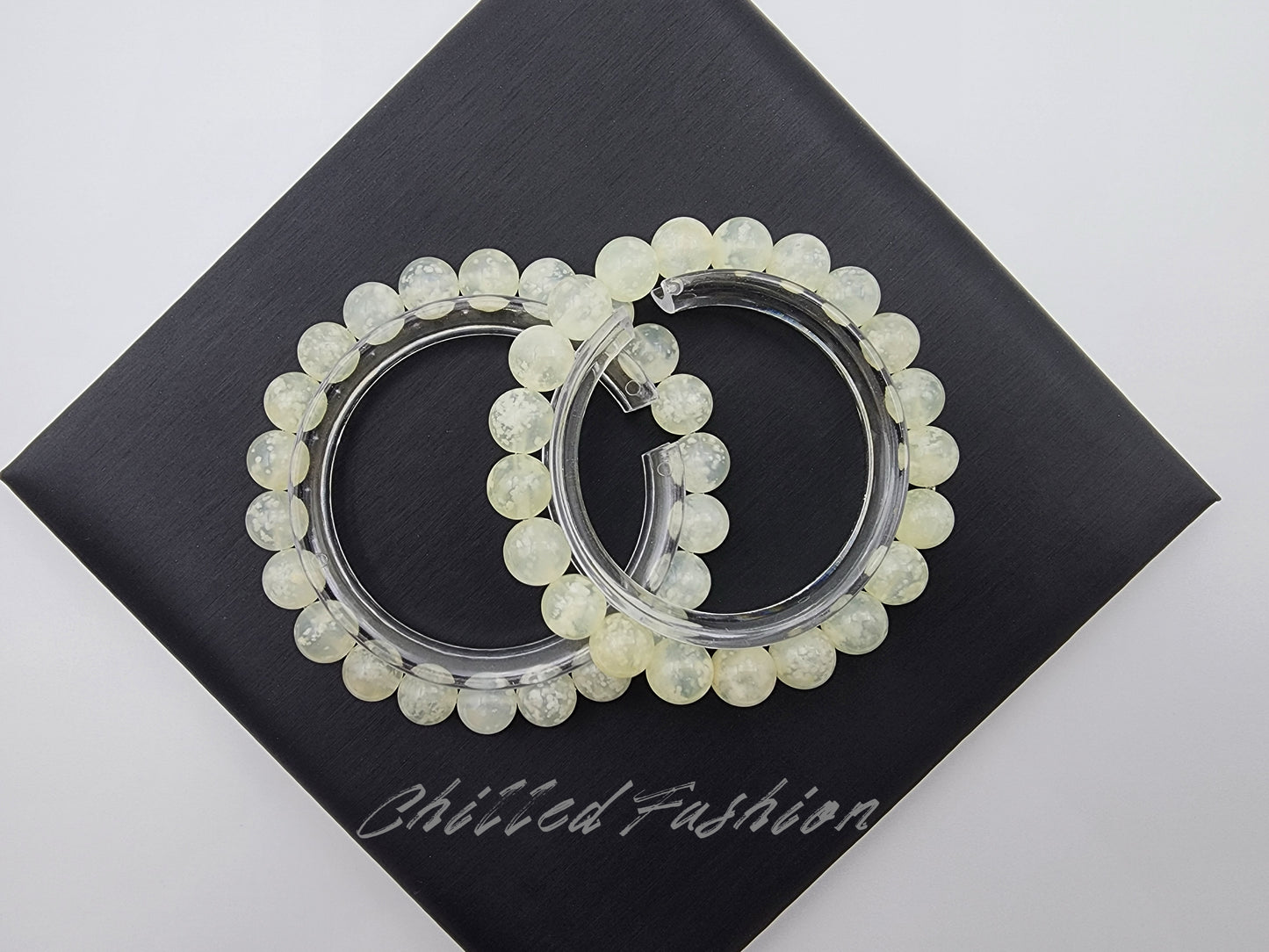 [Bracelet] Whispers of Winter: 9mm Snowflake Jade 雪花天青冻 Bracelet