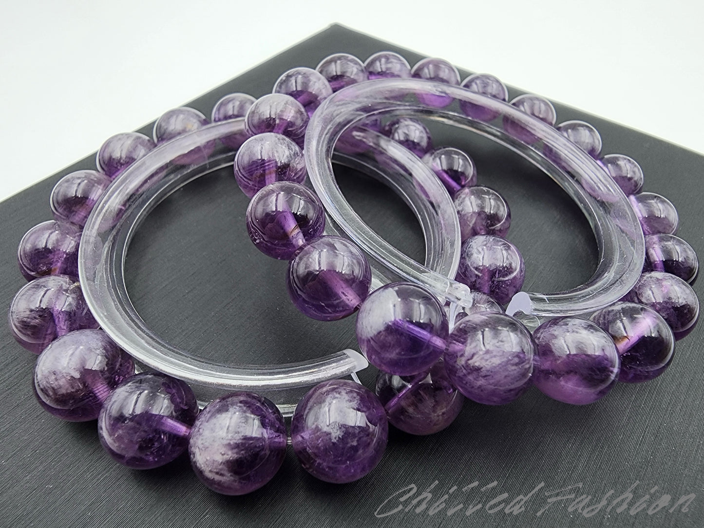 [Bracelet] Natural Amethyst Bracelet with Snow Feather Inclusions