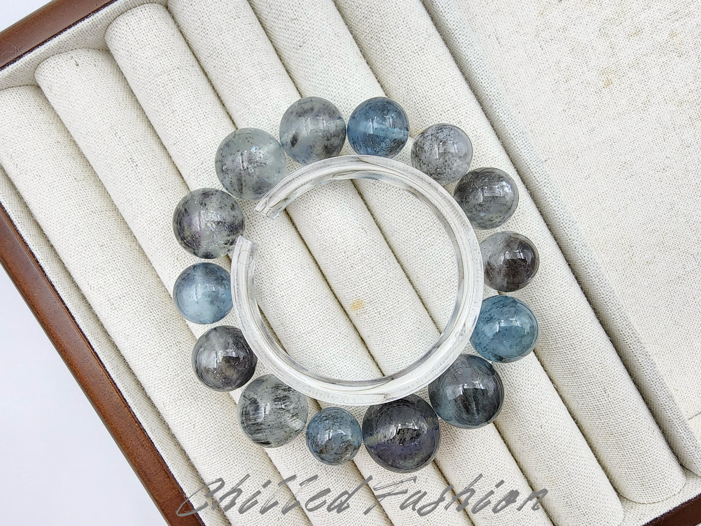 [Bracelet] Black Flash Aquamarine Gemstone Bracelet - 17mm to 12.1mm Beads