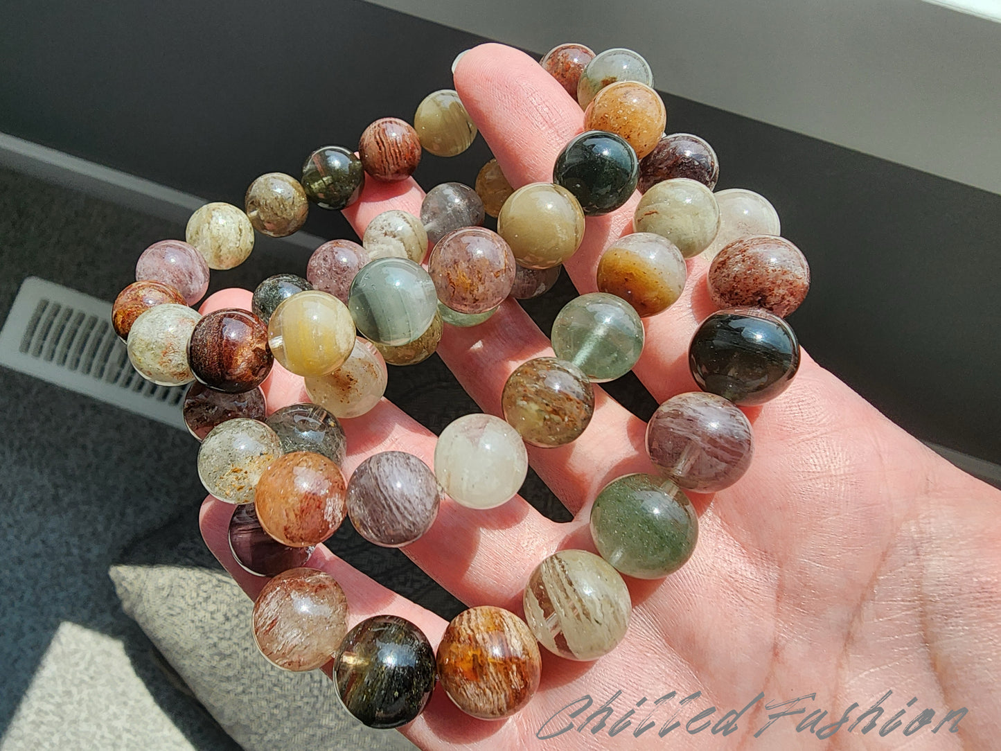 [Bracelet] Natural Colorful Layered Phantom Quartz Bracelet