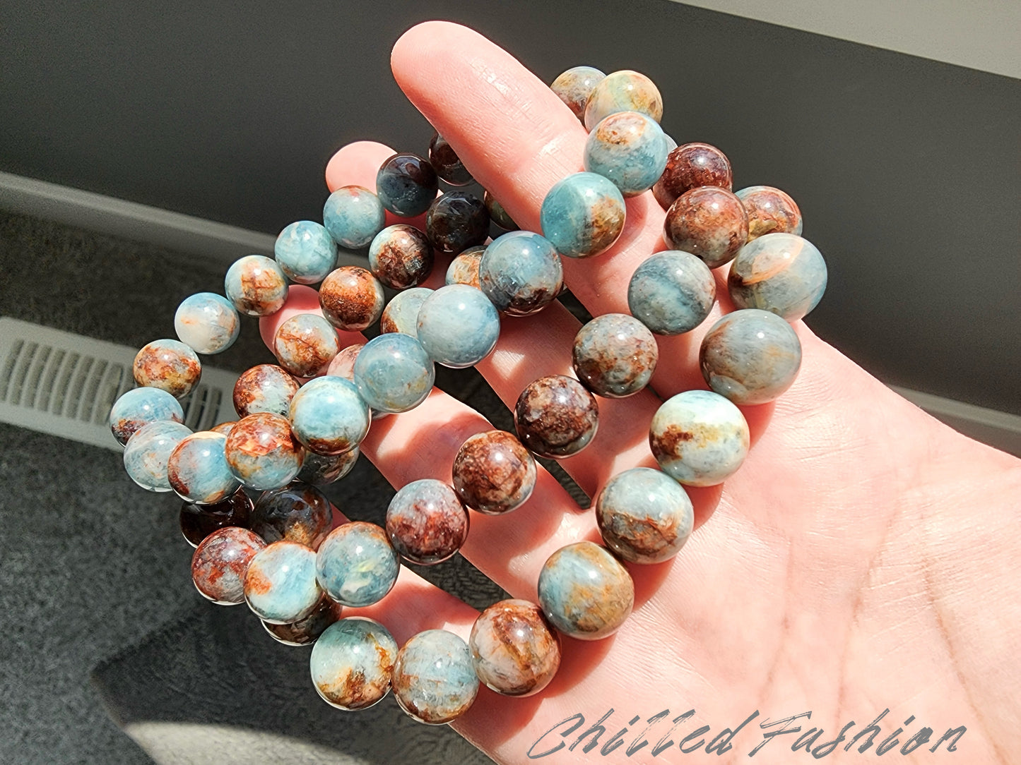 [Bracelet] Natural Island Aquamarine Bracelet with Unique Red Inclusions