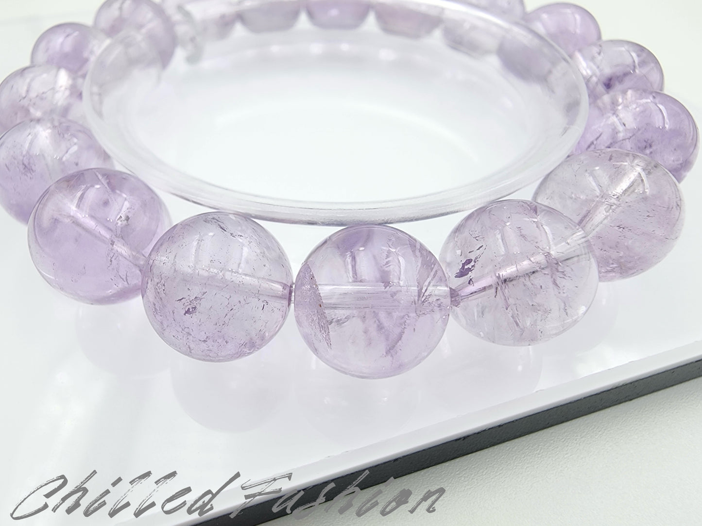 [Bracelet] Enchanting 12mm Amethyst Bracelet - Handcrafted Energy and Healing Accessory