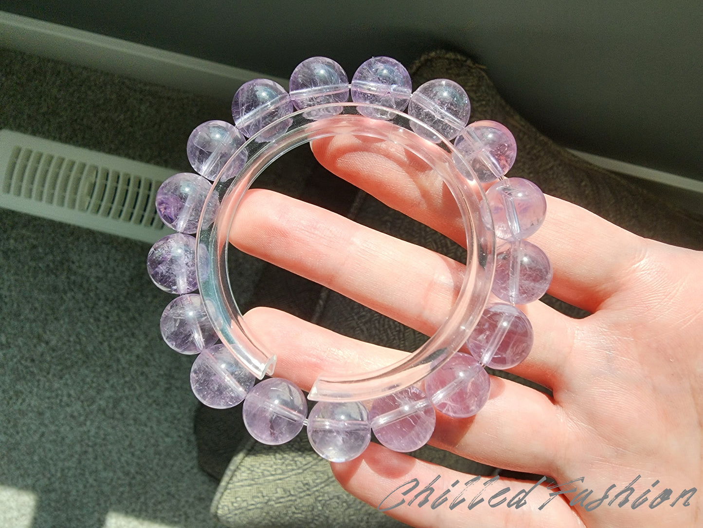 [Bracelet] Enchanting 12mm Amethyst Bracelet - Handcrafted Energy and Healing Accessory