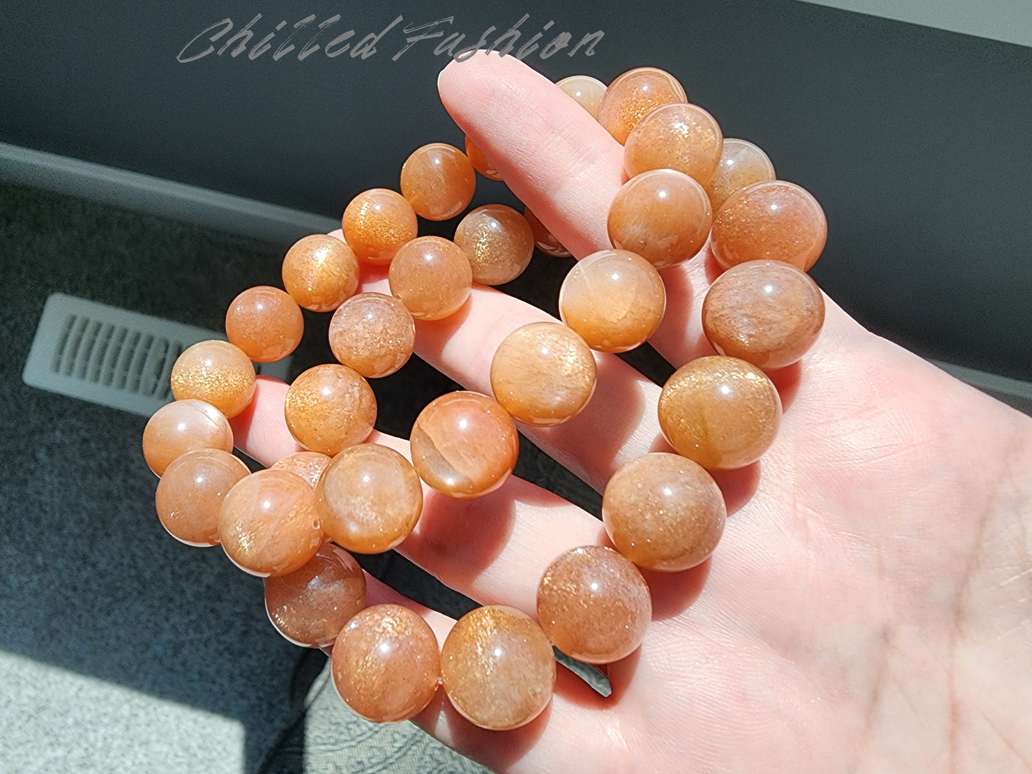 [Bracelet] Golden Sheen Orange Moonstone Bracelet