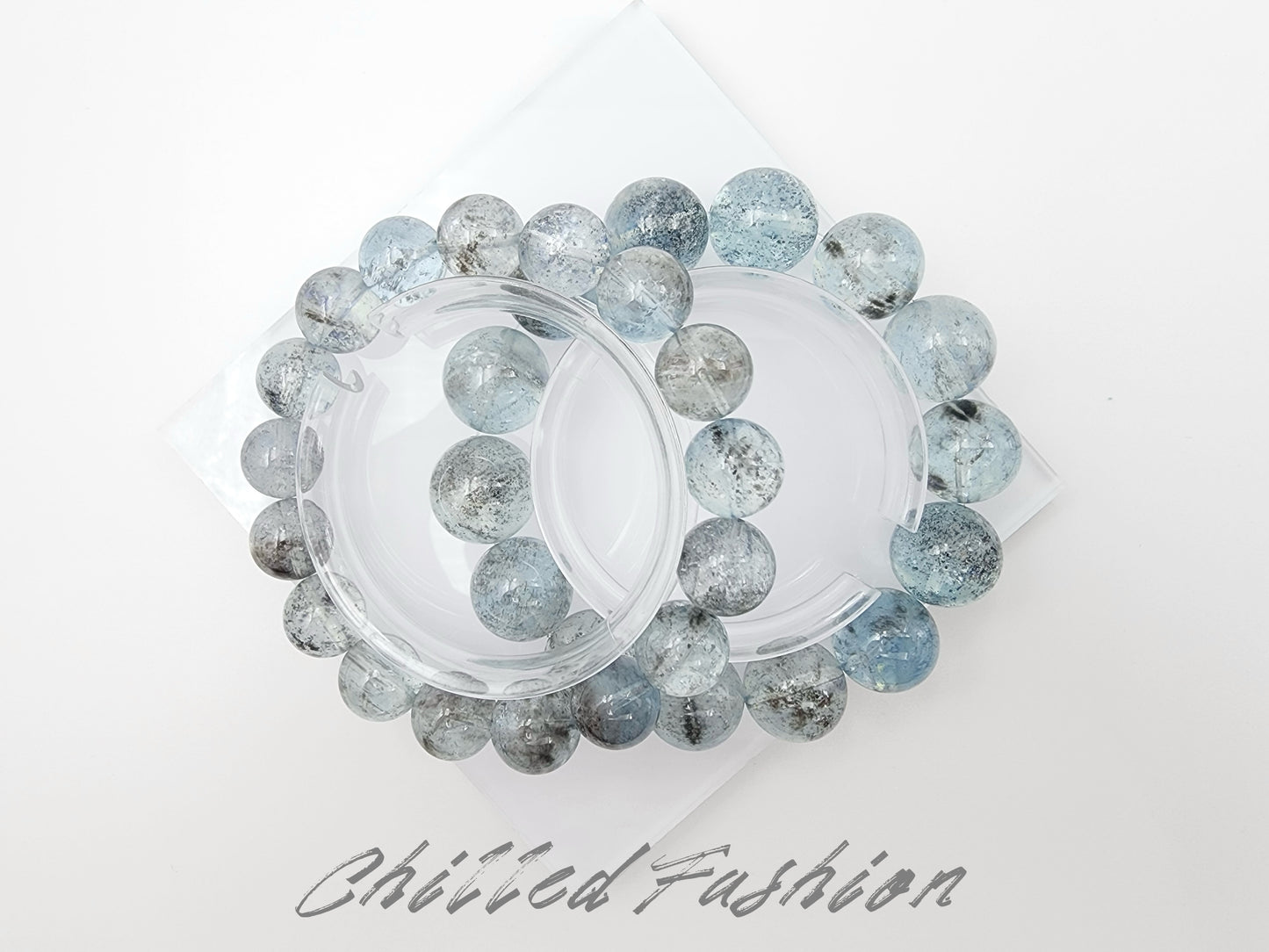 [Bracelet] 12mm Sparkling Aquamarine Bracelet with Natural Black Dots