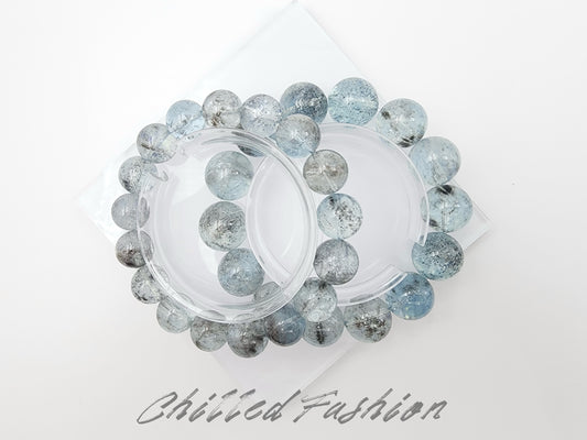 [Bracelet] 12mm Sparkling Aquamarine Bracelet with Natural Black Dots
