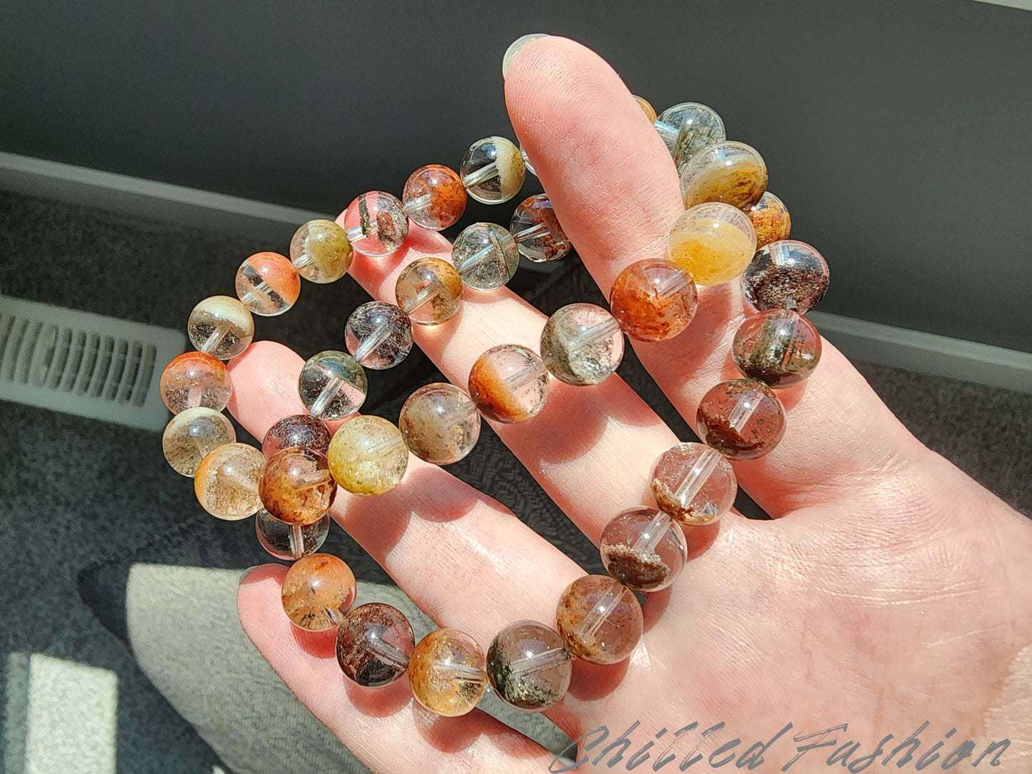 [Bracelet] 9mm Colorful Phantom Quartz Bracelet with Half Bowl Inclusions