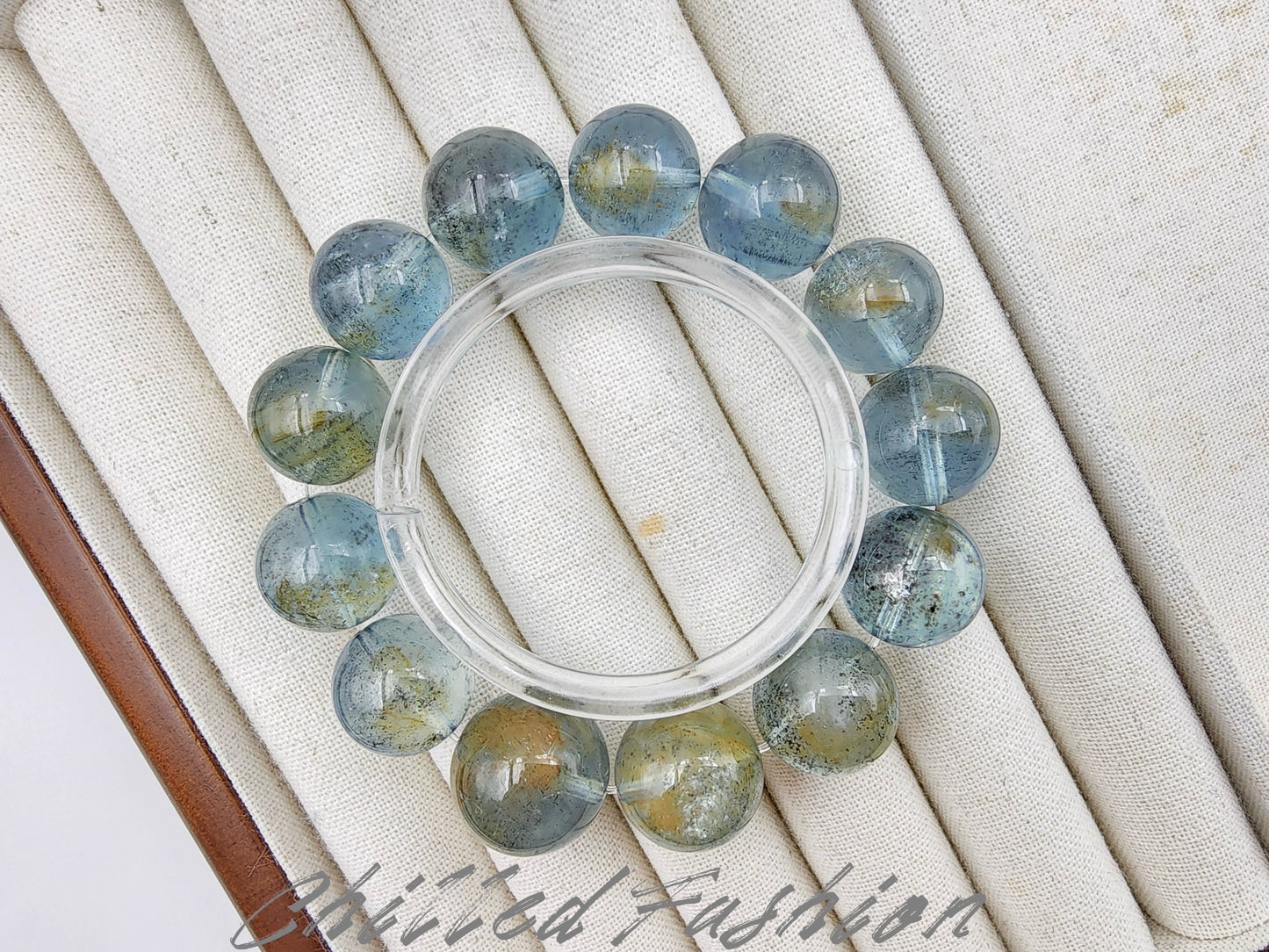 [Bracelet] Dreamy Island Aquamarine Bracelet - 13.8mm to 17mm Beads
